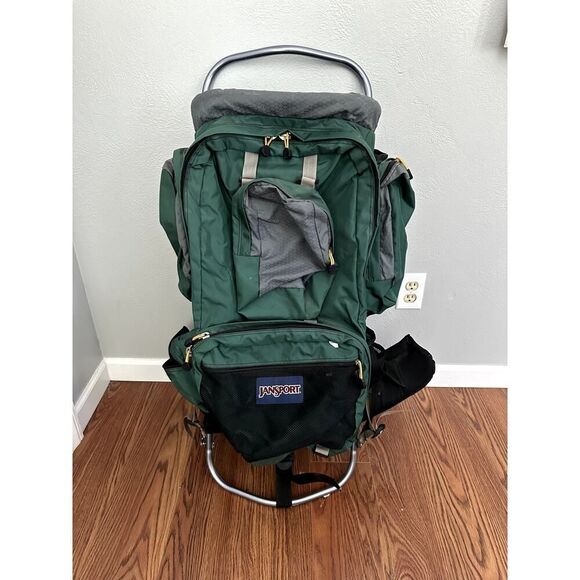 best laptop backpack or laptop bag True x Jansport Right Size:25 litres 100-150